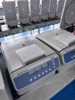 Центрюга Cence L420-A с низкой скоростью 12x20 мл, вместимость 4200 оборотов в минуту